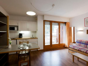 Studio Confortable pour 2 Personnes avec Balcon, Proche Télécabine et Spa à Brides-les-Bains - FR-1-512-114
